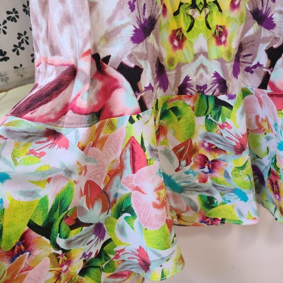 Prabal Gurang Rainbow Kaleidoscope Tshirt Ruffle Dress - Picture 7 of 11